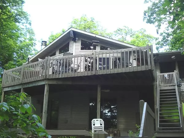 1215 Tallwood CT, Varna, IL 61375