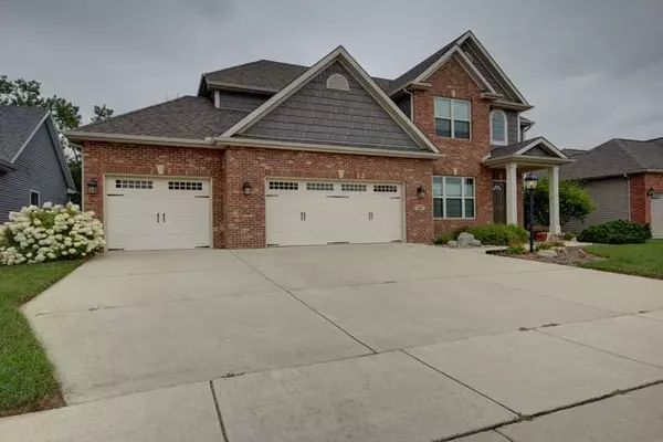 Savoy, IL 61874,606 SILVER LAKE CT