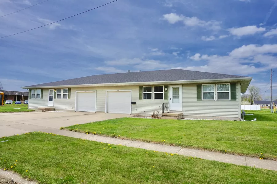 1415 Dakota DR, Ottawa, IL 61350