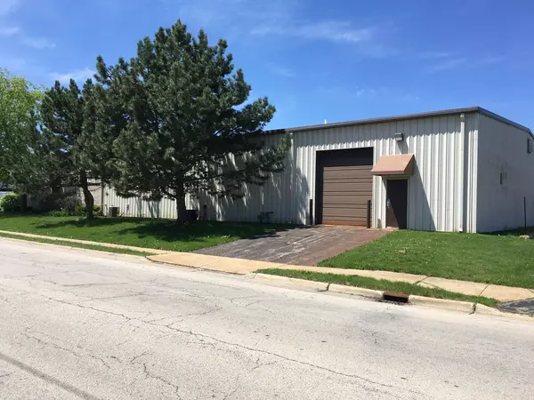 Woodstock, IL 60098,333 E Judd ST