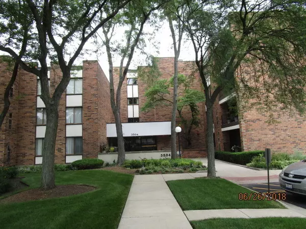 3504 Lakeview DR #303, Hazel Crest, IL 60429