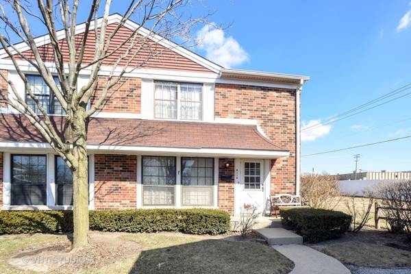 4114 Brentwood LN, Waukegan, IL 60087