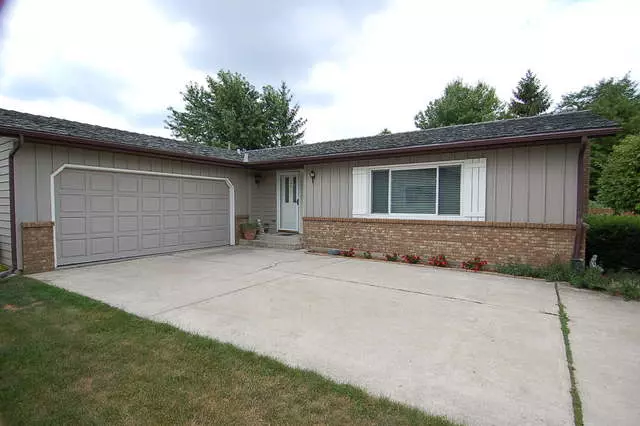 Gurnee, IL 60031,17673 W Saddle CT