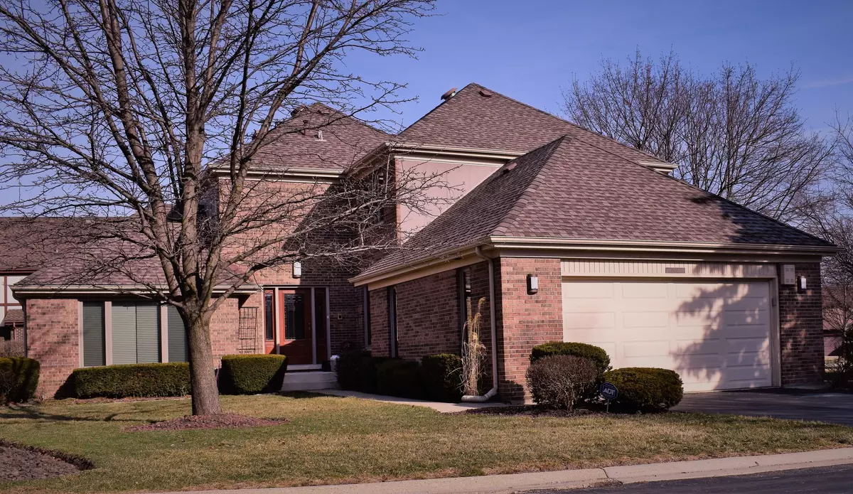 Arlington Heights, IL 60004,2651 E Yarmouth CT