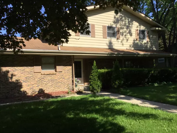 2712 Capri CT, Rockford, IL 61114