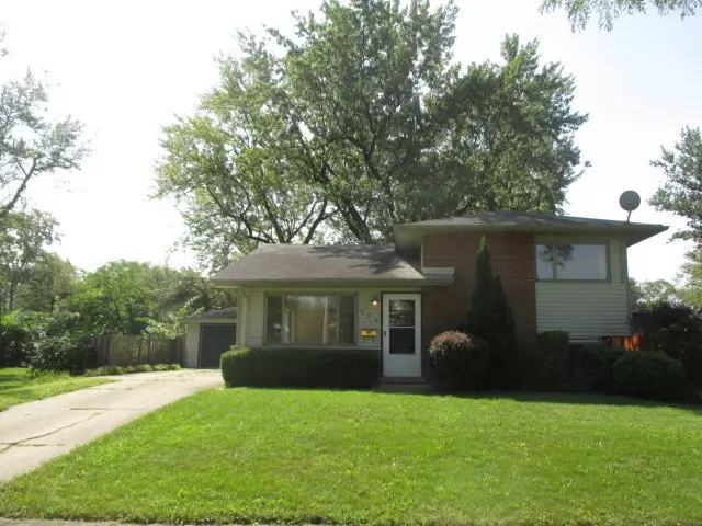 Chicago Heights, IL 60411,594 Saratoga DR