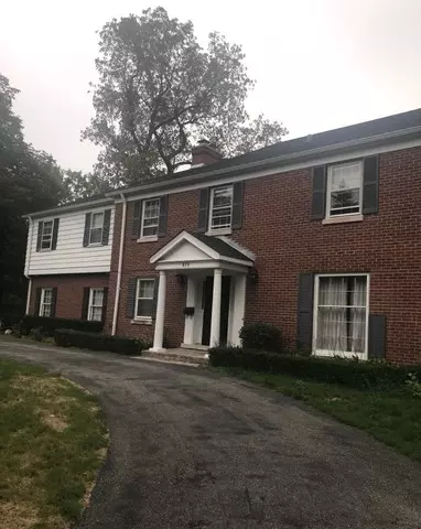 875 Sheridan RD, Winnetka, IL 60093