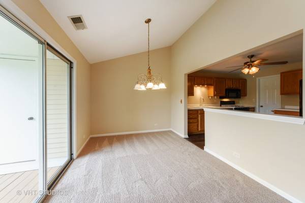 Mount Prospect, IL 60056,814 Butternut LN #D