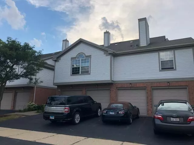 80 Kristin CIR #3, Schaumburg, IL 60195