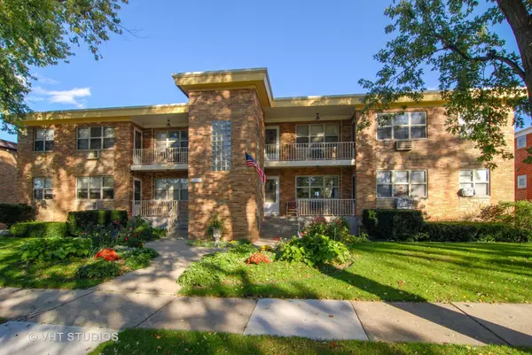 1117 Homestead RD #8, La Grange Park, IL 60526