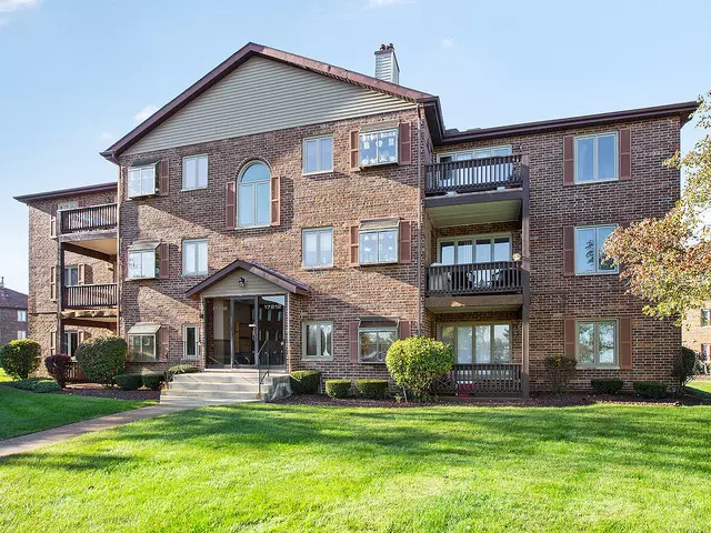 17218 Ridgeland AVE #2S, Tinley Park, IL 60477