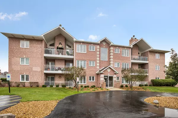 17950 SETTLERS POND WAY #2A, Orland Park, IL 60467