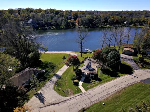 Lake In The Hills, IL 60156,502 SEMINOLE TRL