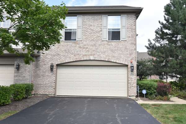 2141 YALE CIR, Hoffman Estates, IL 60192