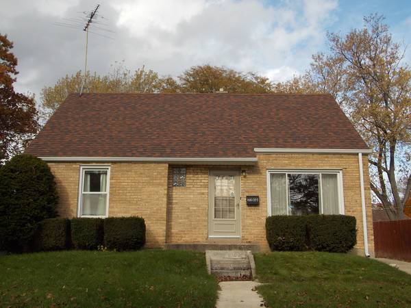 2206 W Crescent AVE, Waukegan, IL 60085