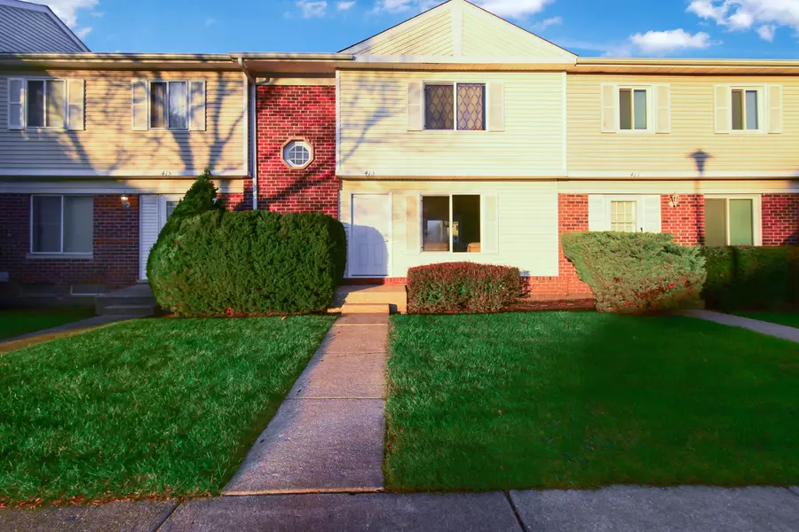 413 Gainsborough CT, Bolingbrook, IL 60440