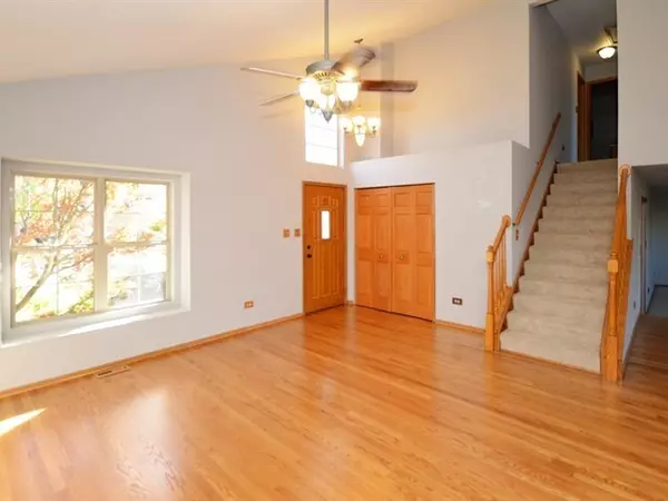 Plainfield, IL 60586,5309 PINE TRAILS CIR
