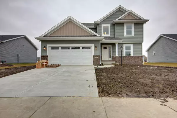 2011 Kinley DR, Mahomet, IL 61853