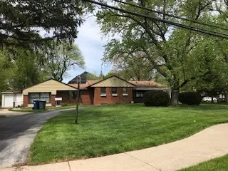 Hinsdale, IL 60521,23 E 59th ST