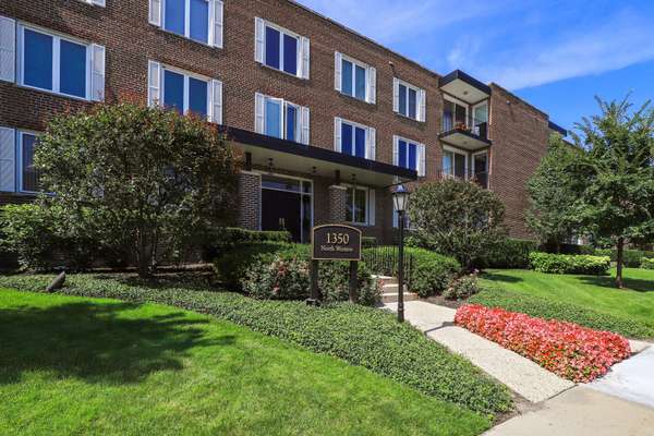 1350 N Western AVE #109, Lake Forest, IL 60045