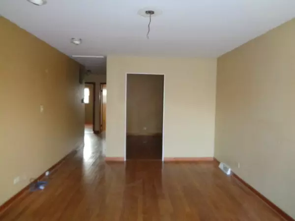 Burbank, IL 60459,7730 NEENAH AVE