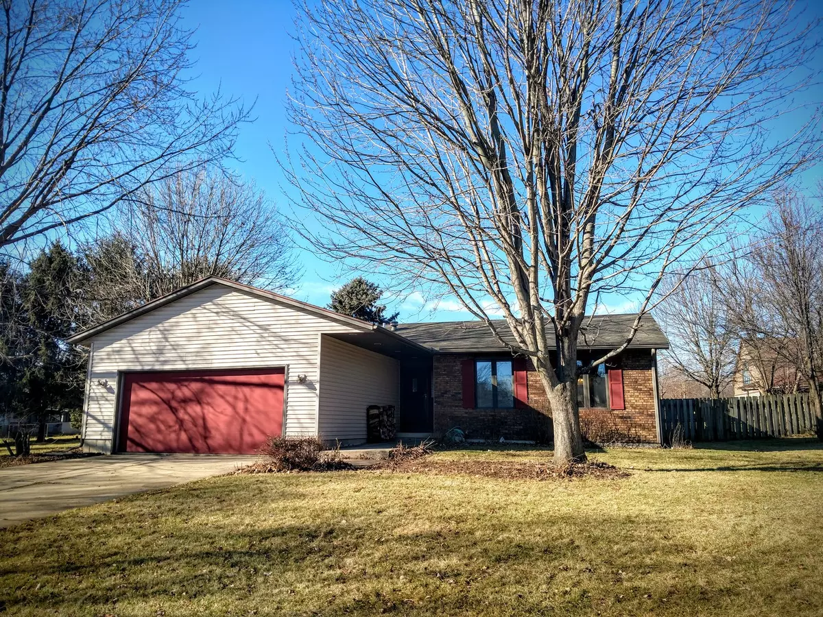 Mahomet, IL 61853,605 RAYMOND CT