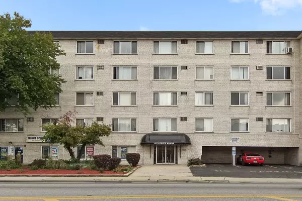 1227 Harlem AVE #402, Berwyn, IL 60402