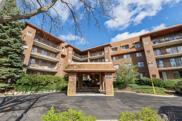 101 OLD OAK DR #205, Buffalo Grove, IL 60089