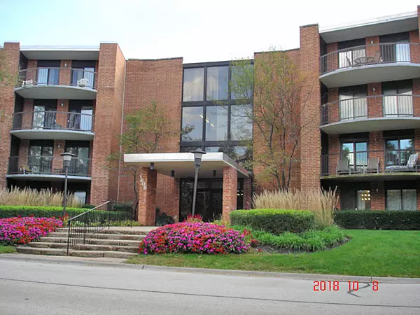 1605 E Central RD #108A, Arlington Heights, IL 60005