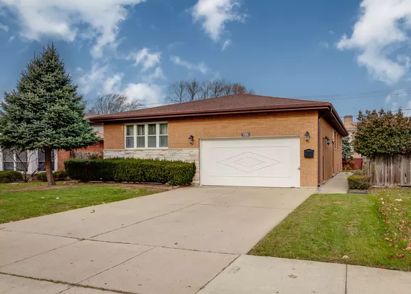 7606 W OAKTON ST, Niles, IL 60714