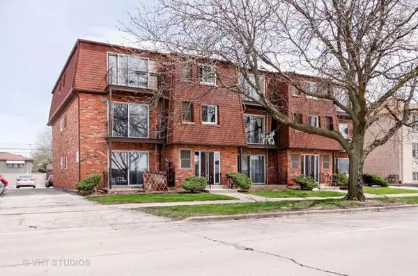 9725 Ridgeland AVE #301N, Oak Lawn, IL 60453