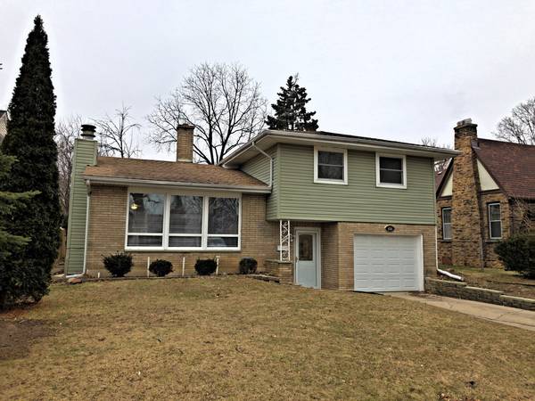 430 Westmoreland AVE, Waukegan, IL 60085