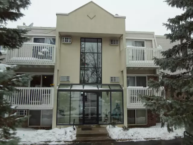 213 E LIBERTY ST #10, Wauconda, IL 60084