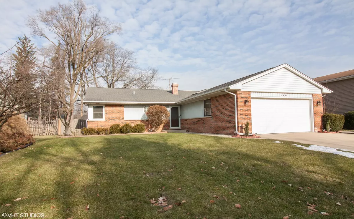 Mount Prospect, IL 60056,1768 E Wood LN