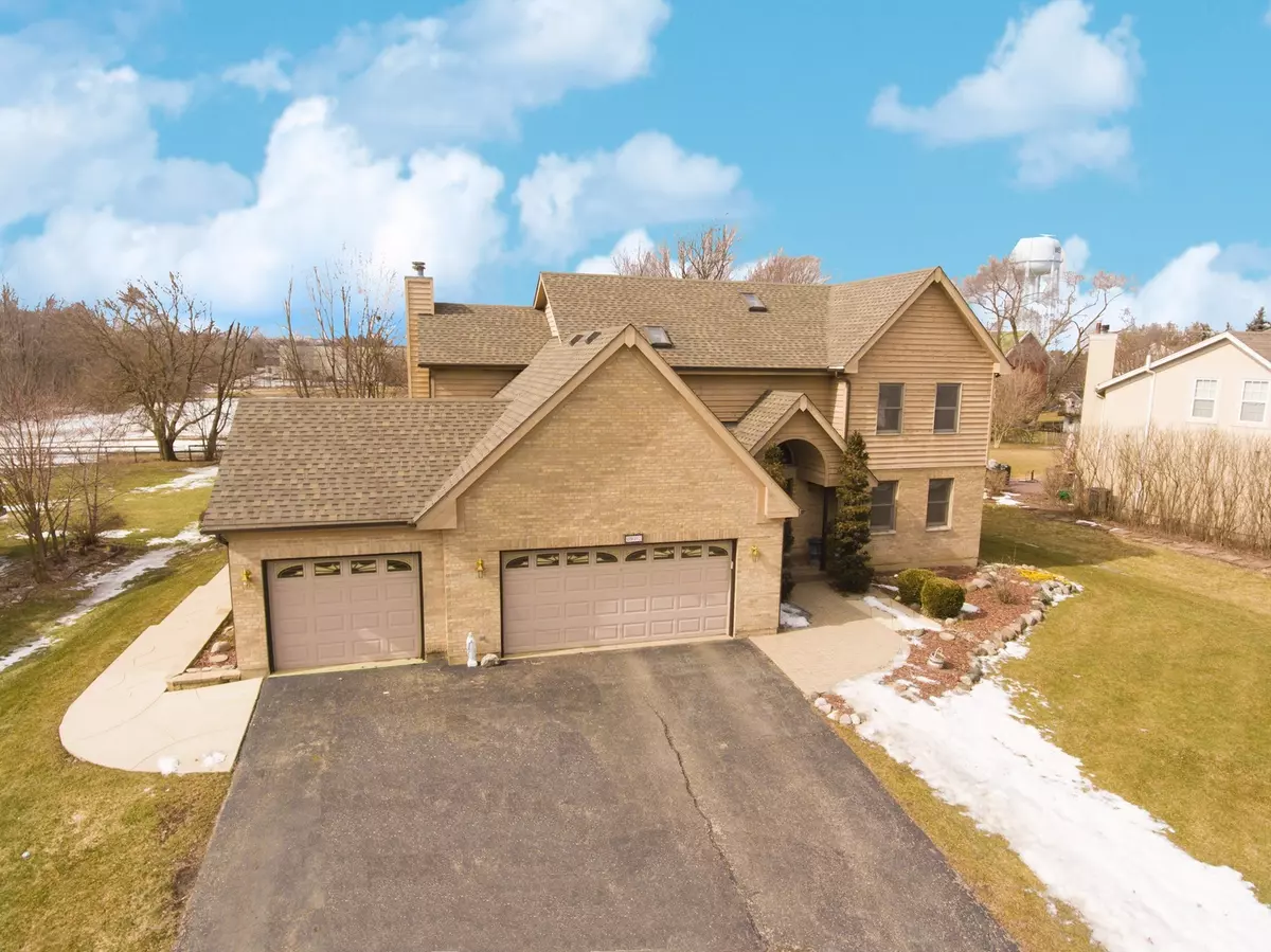 West Chicago, IL 60185,870 Cherry Blossom CT