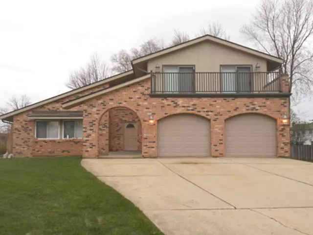 Bloomingdale, IL 60108,254 Bunting LN