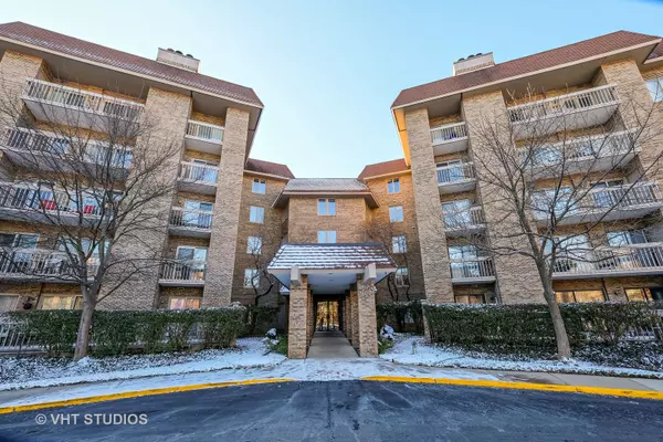 1280 Rudolph RD #3L, Northbrook, IL 60062