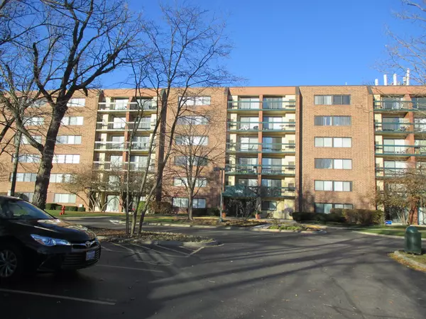 1840 Huntington BLVD #312, Hoffman Estates, IL 60169