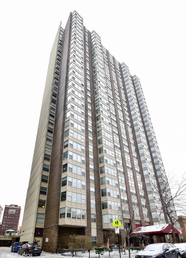 525 W Hawthorne PL #508, Chicago, IL 60657