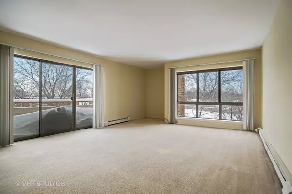 Schaumburg, IL 60173,1931 Prairie SQ #333