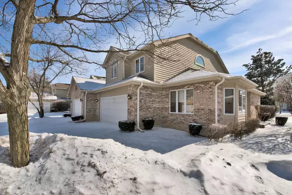 Darien, IL 60561,1507 Canterbury CT