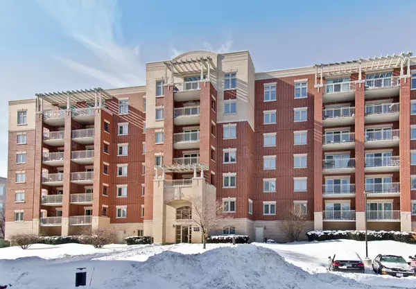 8747 W Bryn Mawr AVE #403, Chicago, IL 60631