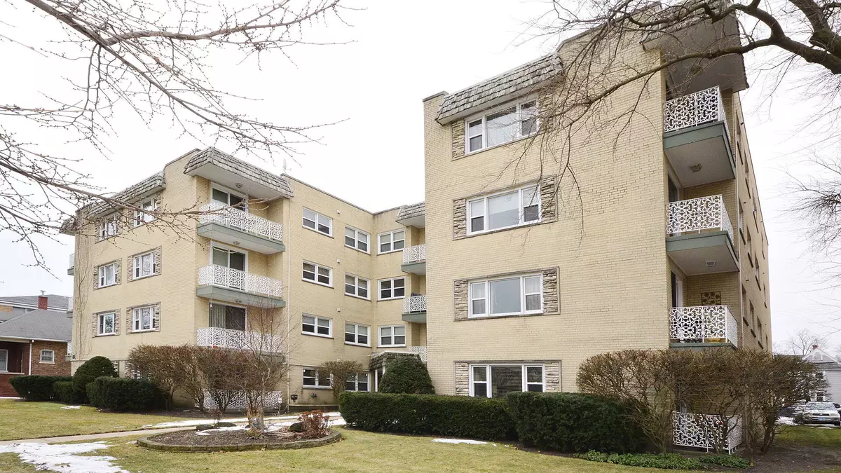 Evanston, IL 60202,710 Oakton ST #306