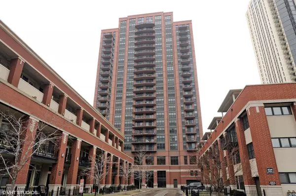 Chicago, IL 60661,324 N Jefferson ST #305