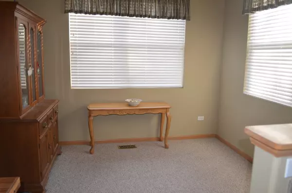Crest Hill, IL 60403,2525 Revier Park CT #2525
