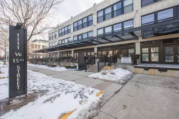 1111 W 15th ST #407, Chicago, IL 60608