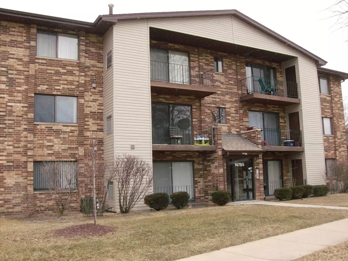 Orland Park, IL 60462,14785 Lakeview DR #303