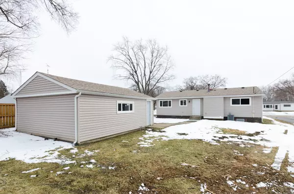 Woodstock, IL 60098,156 Terry CT