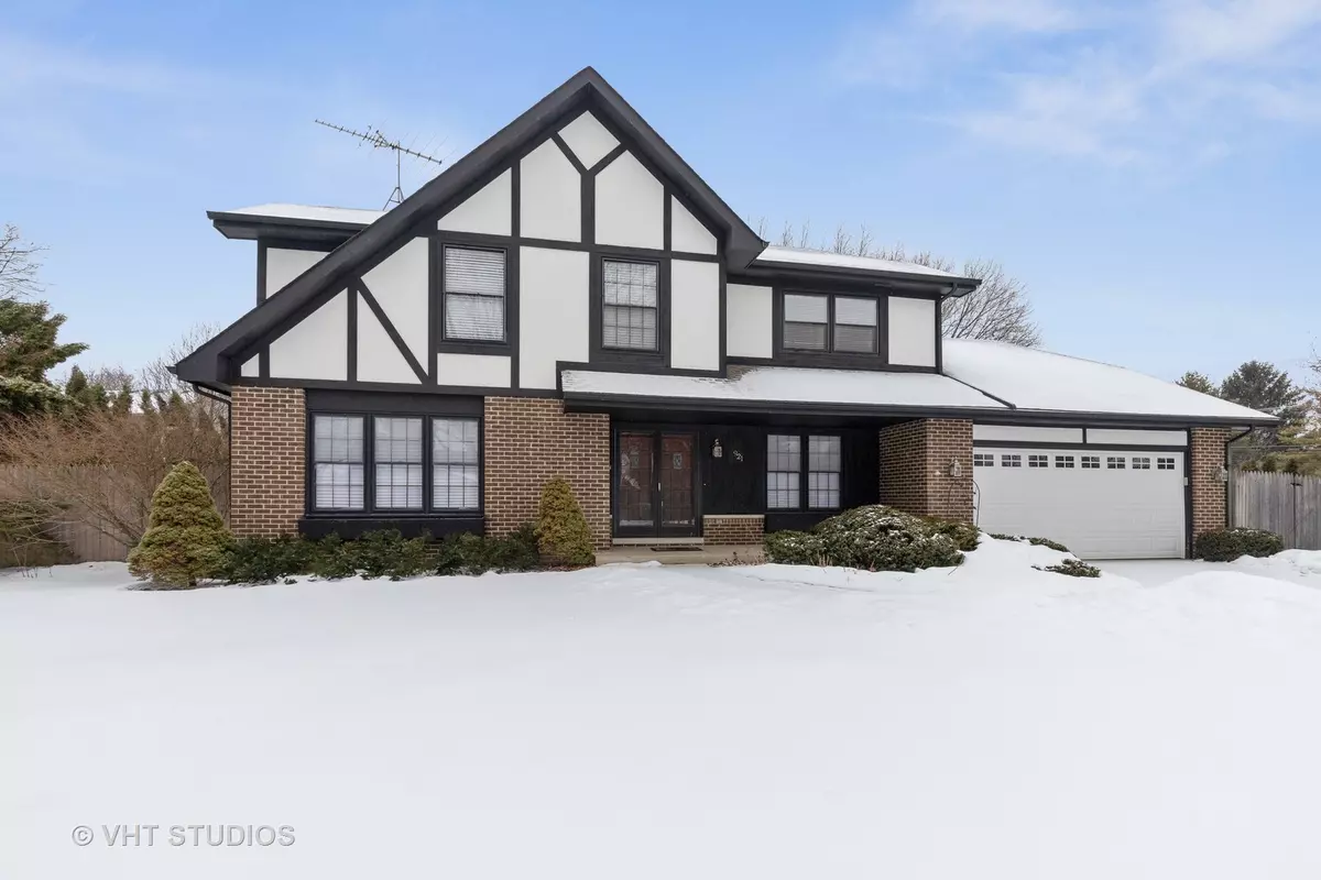 Libertyville, IL 60048,921 Jeremy LN