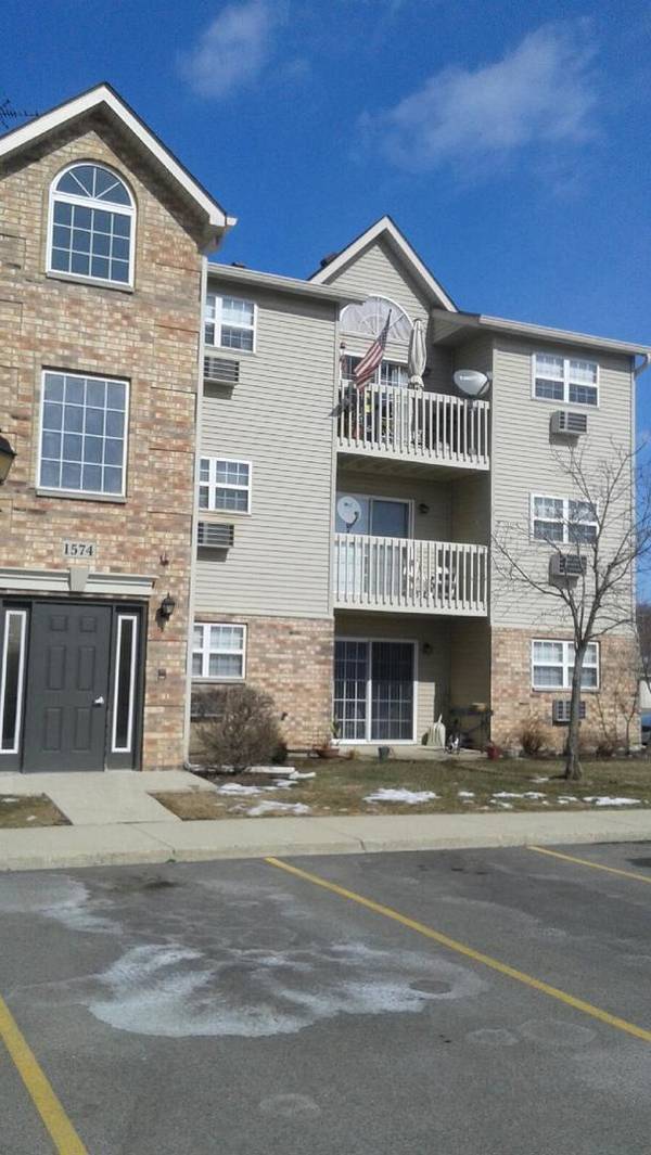 1574 W Crystal Rock CT #3D, Round Lake Beach, IL 60073